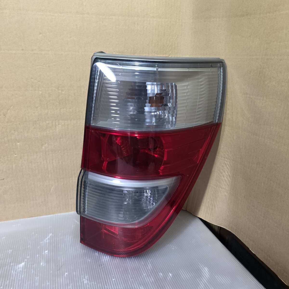 送料込み JE1 ゼストスパーク 純正 テールランプ 右 STANLEY P6223拍卖