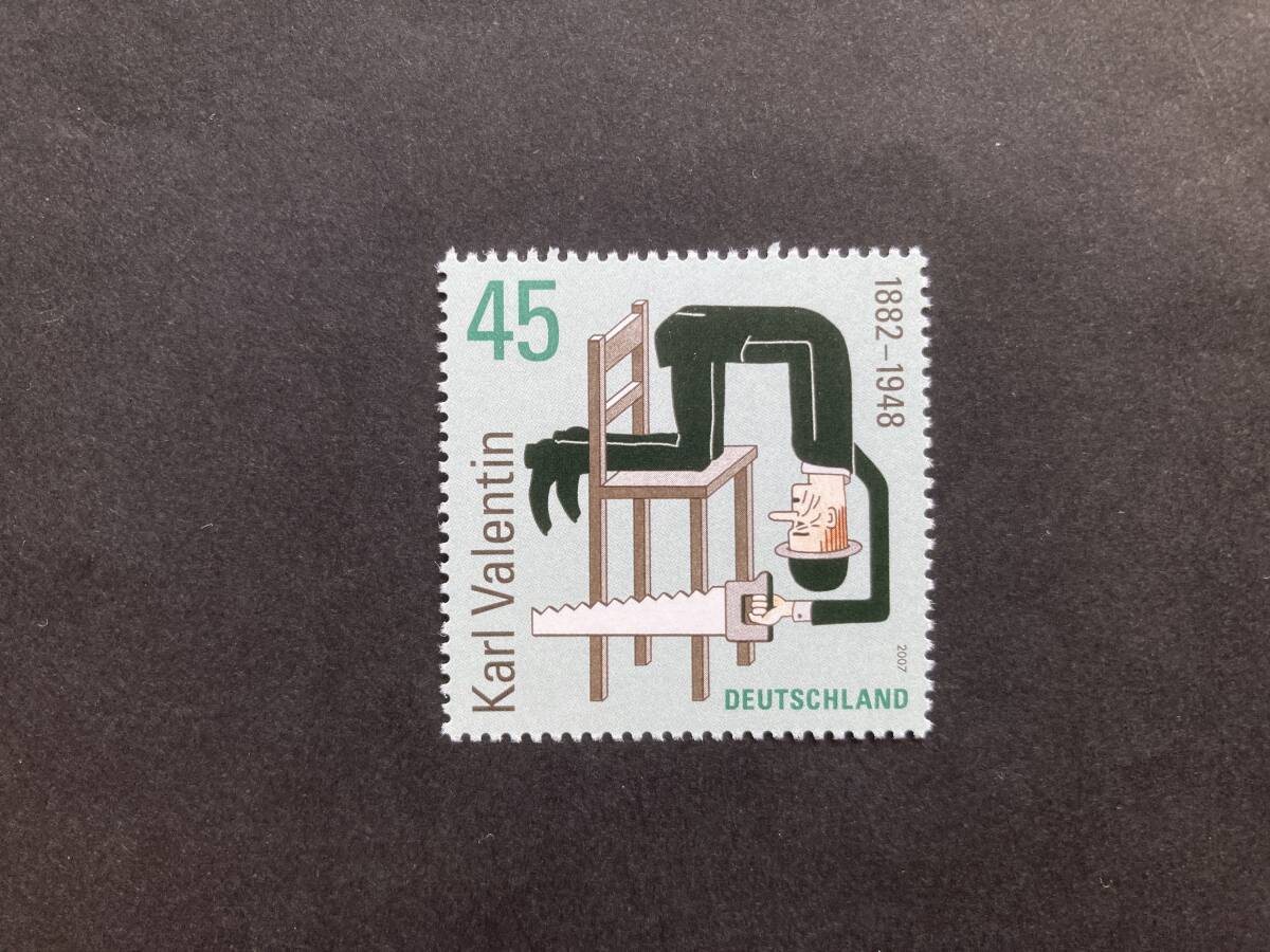外国切手: ドイツ切手 「カール・ヴァレンティン誕生125年」(ドイツの喜劇俳優、作家) 1種完 未使用拍卖