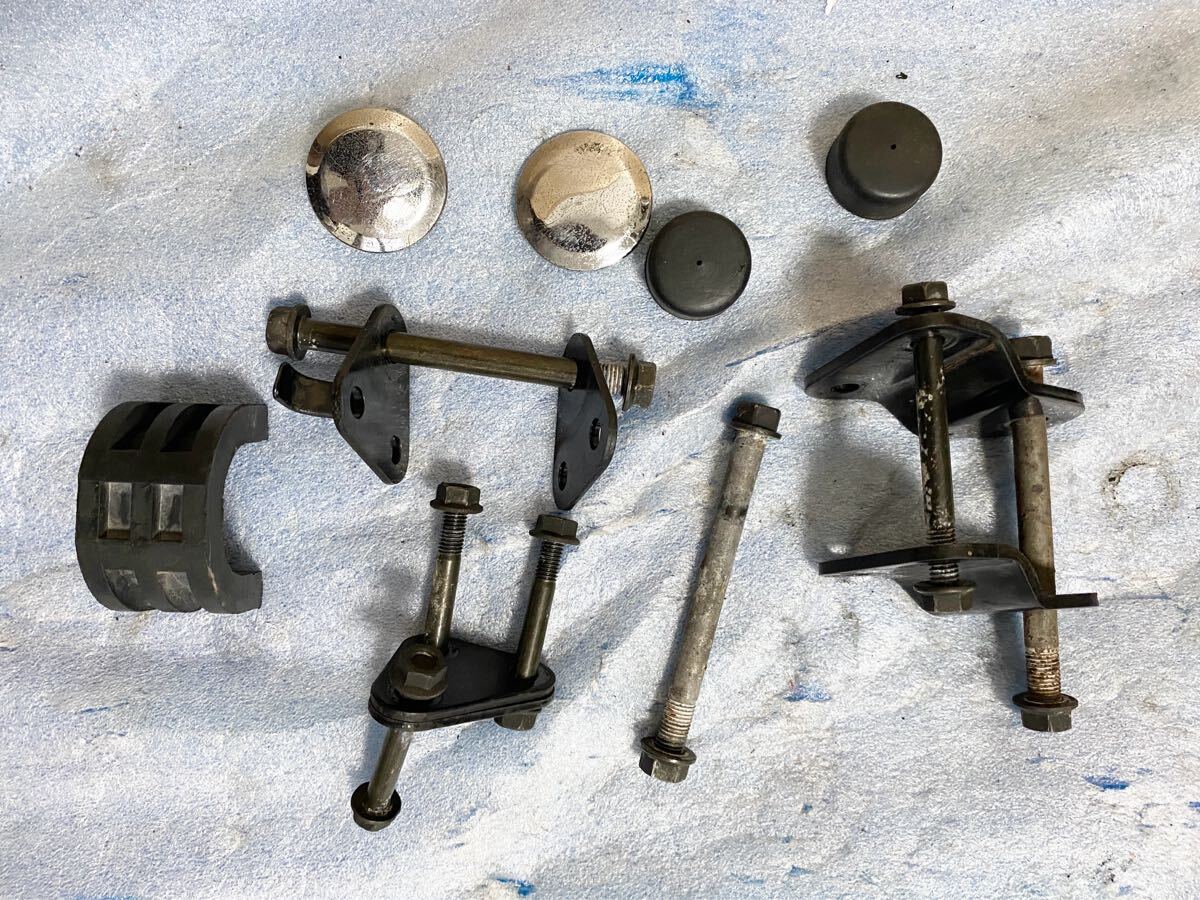 250TR エンジンハンガー マウントラバー ボルト 純正 BJ250F カワサキ ガソリンタンク ゴム 検(エストレア エストレヤ W230 メグロS1 SG)拍卖