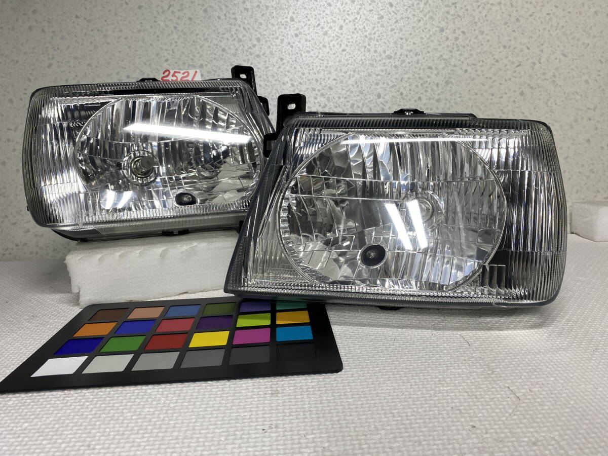 2521 * ヘッド ライト 左右 パジェロミニ H58A 左 右 100-87819 100-87339拍卖