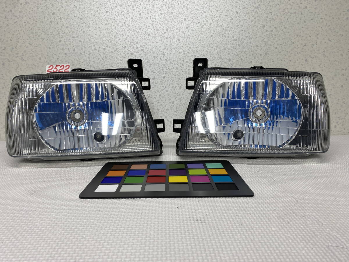 2522 * ヘッド ライト 左右 パジェロミニ H58A 左 右 100-87819 100-87339拍卖