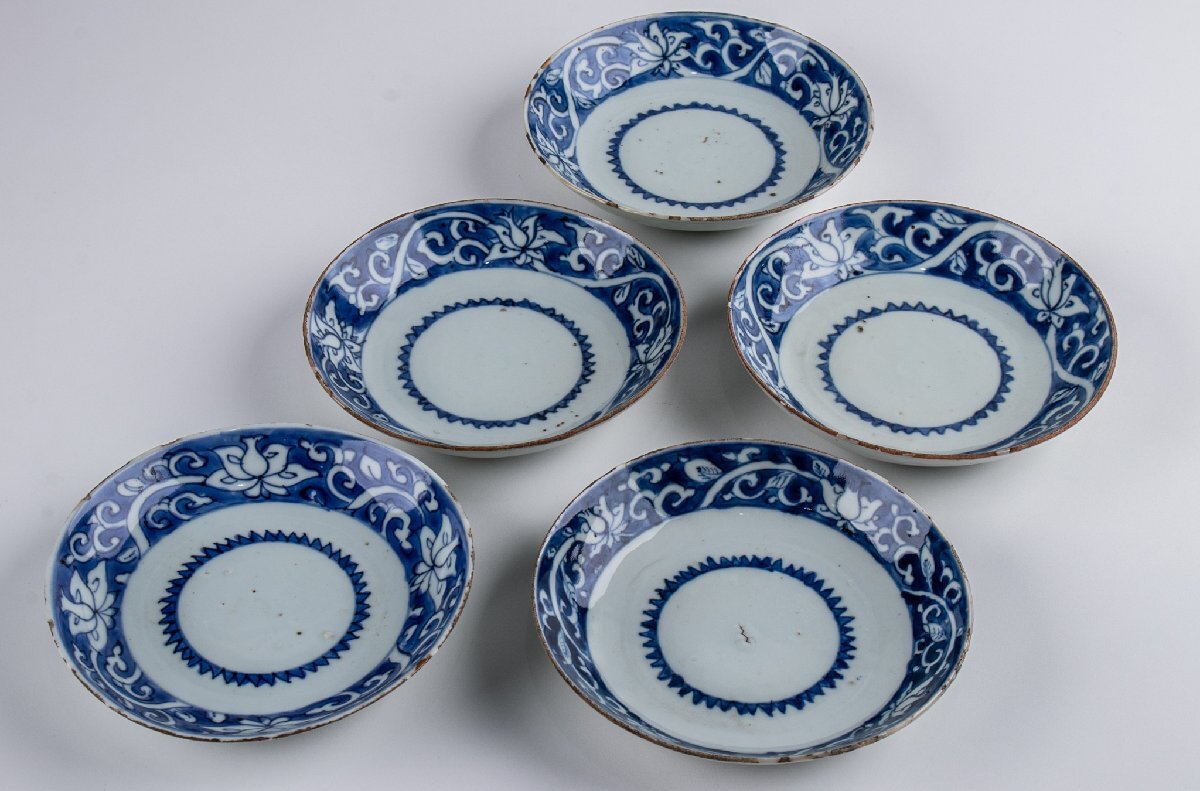 【うつわ】 古染付 白抜き唐華文中皿 5客 明末~清初 E2098 茶道具 古美術 骨董 古玩 日本料理 懐石拍卖