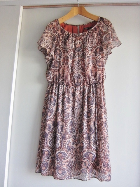綺麗め 23区 vingt-trois arrondissements のワンピース お洒落 38 フリル ペイズリー柄 ワンピース フンワリウエストゴム レア 得 特拍卖