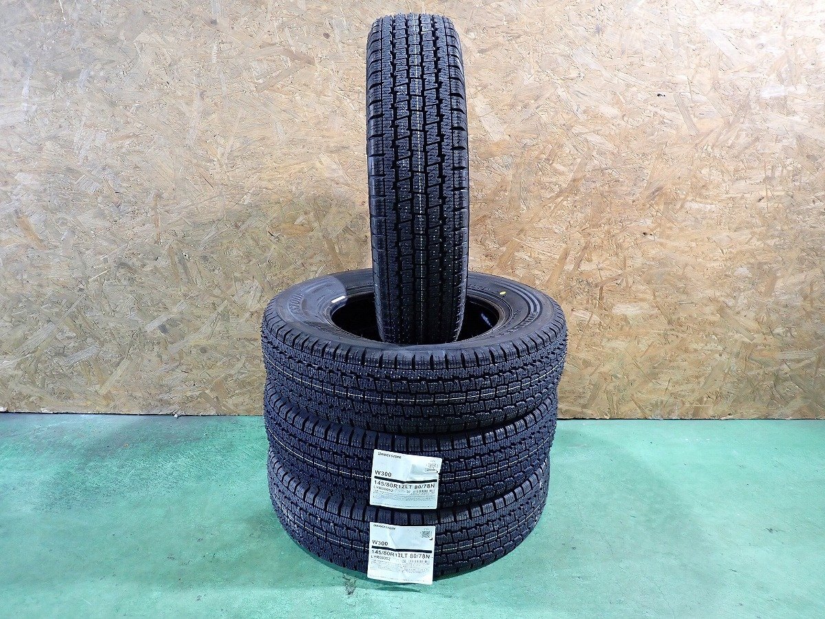 GM6441【送料無料145/80R12 80/78N】ブリヂストン W300 2024年製 新品 スタッドレスタイヤ 冬タイヤ 軽トラ 軽バンなどへ拍卖