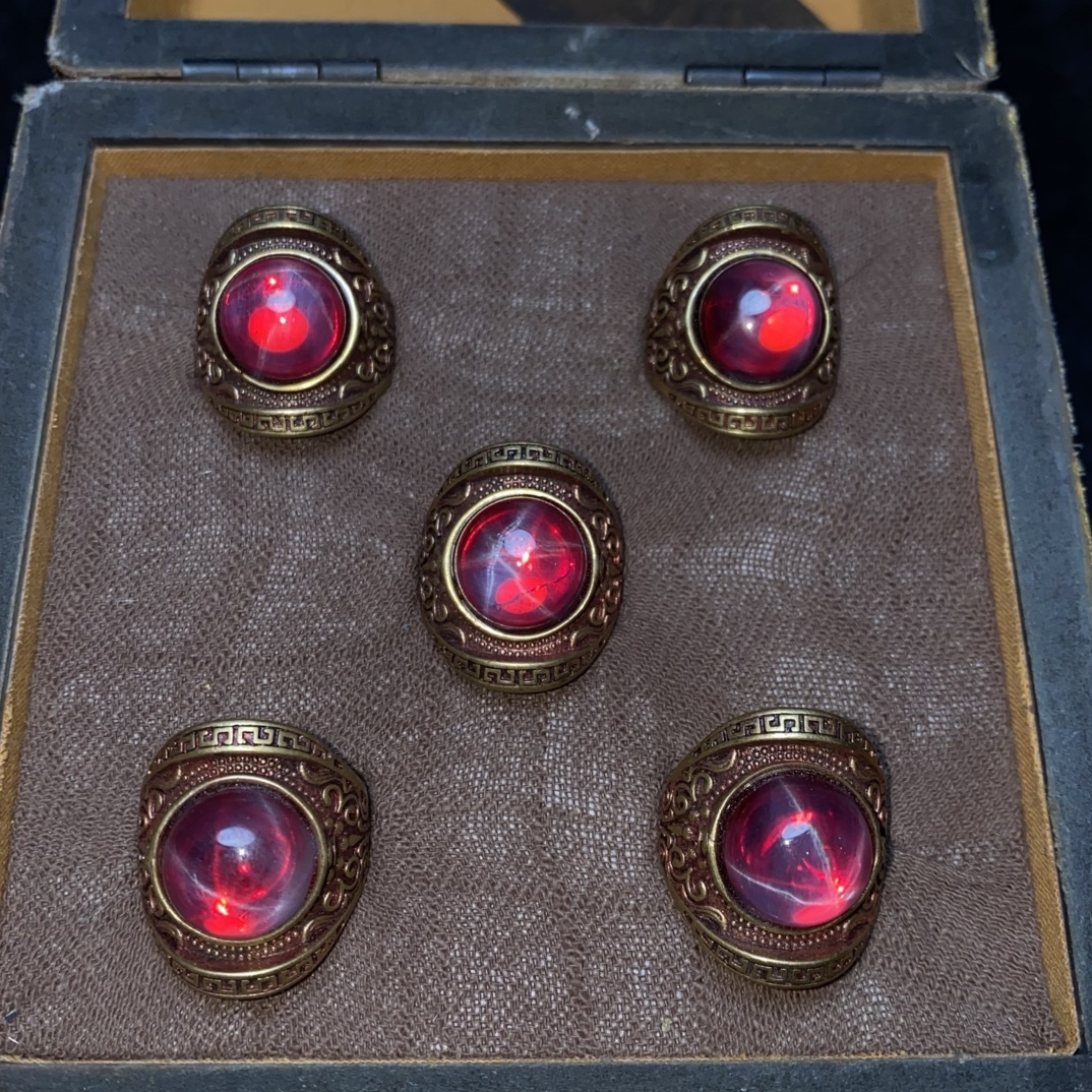 清時代 宮廷御供 高氷 古宝石彫 紅宝石指輪 星光寶石 指環 首飾 古擺件 時代物 古董品 骨董 收集 旧家蔵出し 唐物 中国古玩 古美術拍卖