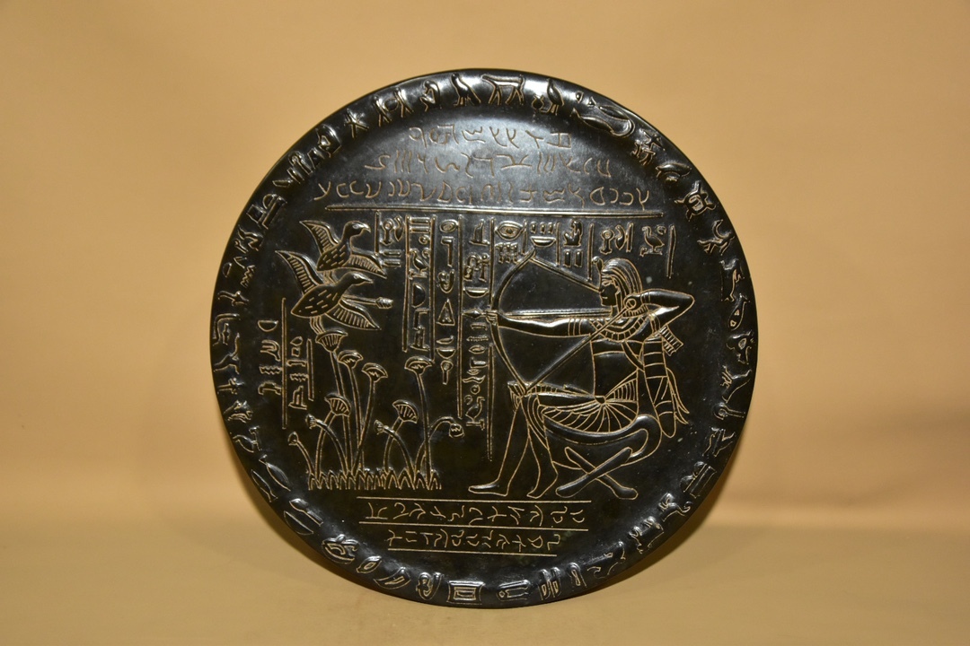 早期収集 紅山文化 古玉材彫 隕石 玉幣 圓幣 人物故事紋 置物 時代物 古董品 骨董 旧家蔵出 唐物 中国古玩 古美術拍卖