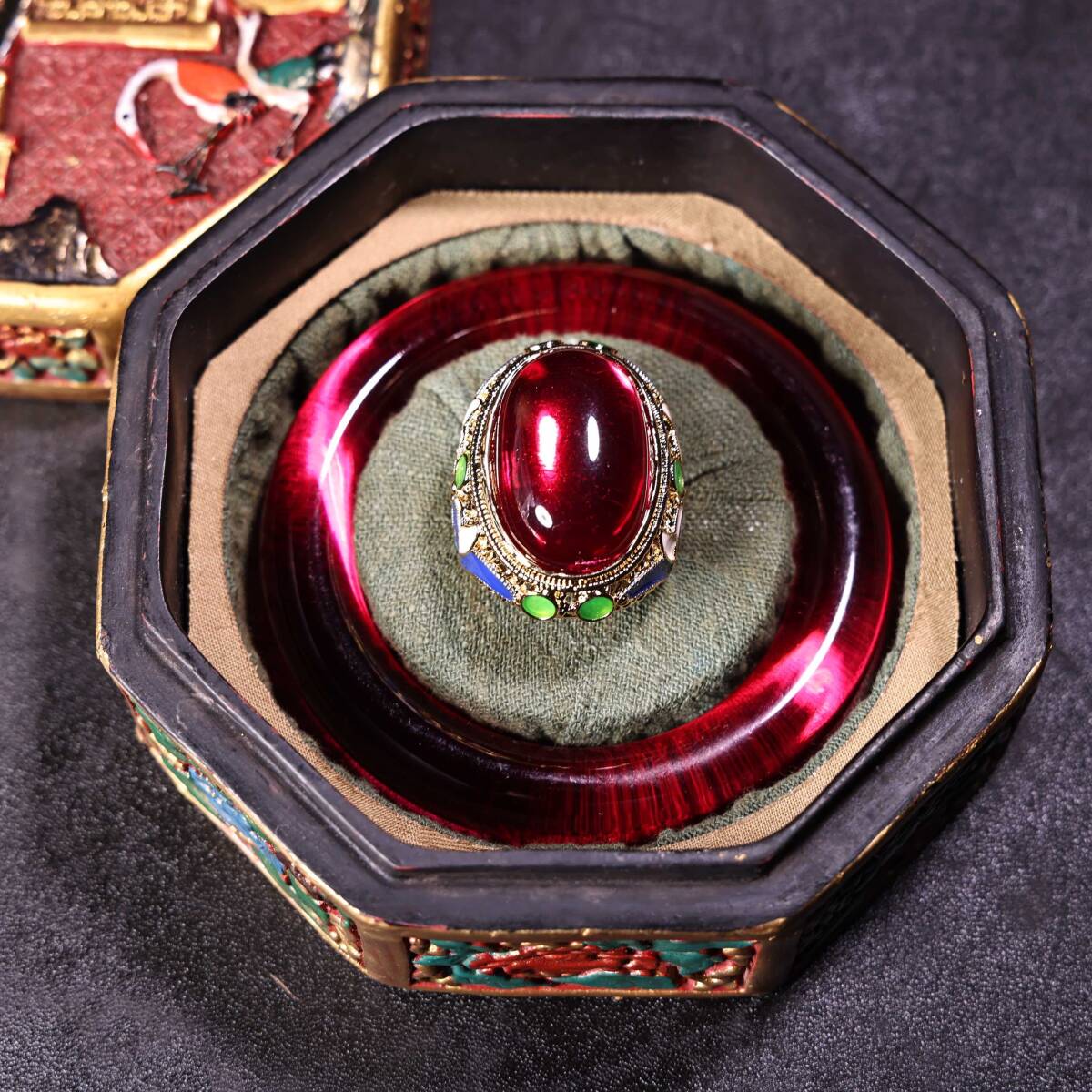 清時代 宮廷御藏 古宝石彫 紅宝石 腕輪 指環 戒指 套裝 置物 時代物 古董品 骨董 旧家蔵出 唐物 中国古玩 古美術拍卖