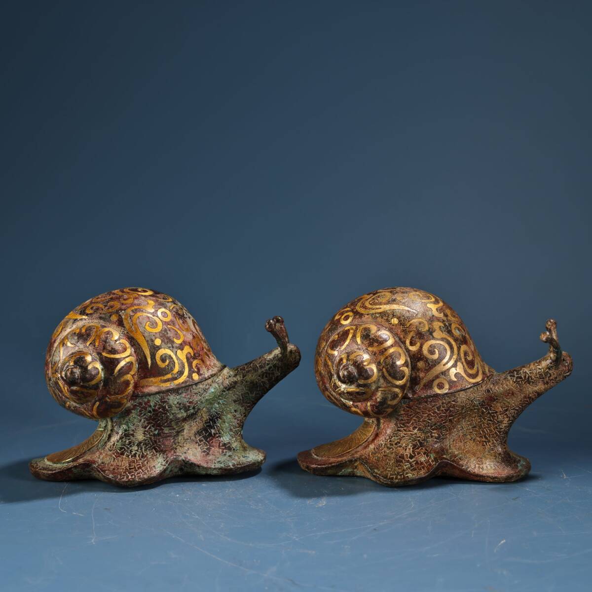 漢時代 古銅錯金 青銅器 青銅錯金 蝸牛 一対 擺件 置物 時代物 古董品 骨董 旧家蔵出し 唐物 中国古玩 古美術品 ヤフオク拍卖