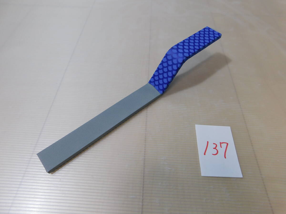 ヤスリハンマー 平 平形 荒目 ヤスリ 鈑金 板金 ハンマー 塗装 レストア 当て盤 未使用 亜鉛メッキ塗装 ラバーグリップ付 137拍卖