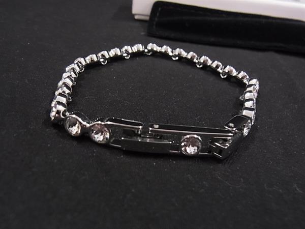 ■新品■未使用■ SWAROVSKI スワロフスキー ラインストーン ブレスレット アクセサリー レディース シルバー系 DJ1753拍卖