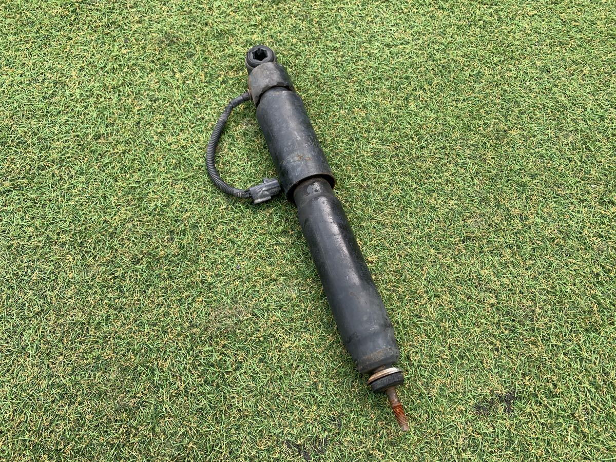 トヨタ ランドクルーザー KZJ78W ランクル プラド 純正 リア ショックアブソーバー 1本 48531-60302 ショックコントロール付 【ZMR7-142】拍卖