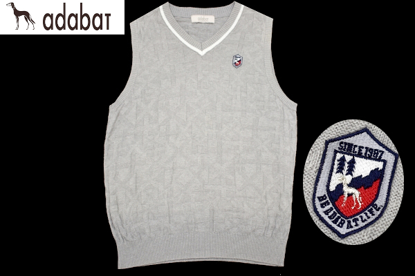 Y-8862★送料無料★美品★adabat アダバット ゴルフ AH082-25900AG★正規品 日本製 胸ロゴ グレー Vネック ニット ベスト ジレ 48拍卖