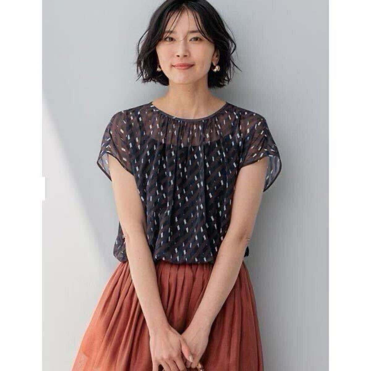 23区【洗える】Ratti ウォールプリント ブラウス 茶 XLサイズ44・13号・新品・大きいサイズ拍卖