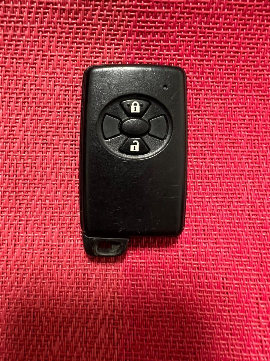 送料込 TOYOTA トヨタ純正 イスト ヴィッツ ベルタ ラクティス bB 等 2ボタン スマートキー キーレス リモコン 鍵 (14)拍卖
