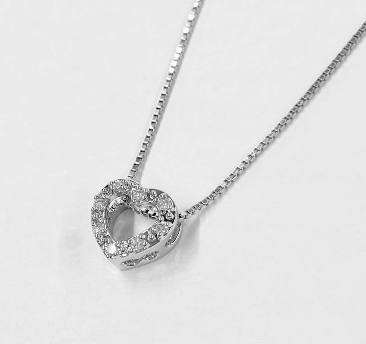 ★即決価格★送料無料★ハートダイヤCZ★ネックレス★プラチナカラー★新品・未使用★拍卖