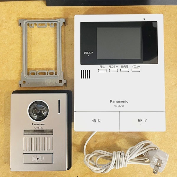 送料無料◆Panasonic パナソニック テレビドアホン 親機 VL-MV39 玄関子機 VL-V572L 中古品ランクB(若干の使用感等あり) 札幌市発拍卖