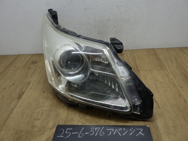 アベンシス  ZRT272W 右ヘッドランプ ライト レンズ  1F7 コイト 05-13 81140-05322拍卖