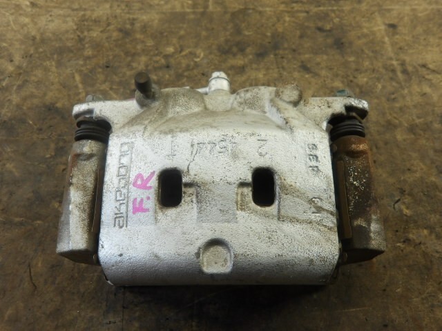 スカイライン  HNV37 フロント右キャリパー QAA 41001-4GA0A拍卖