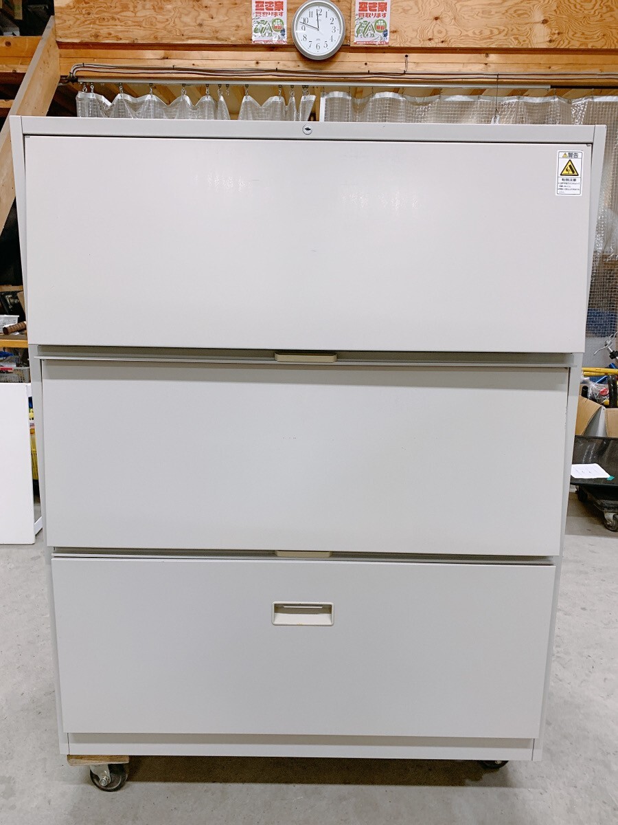 在庫2 中古 KOKUYO コクヨ キャビネット BWN-C52DF1NN 幅899×奥行500×高さ1110mm ※鍵欠品 スチール 3段 書庫 棚 茨城県 0717こ2 M 家D拍卖