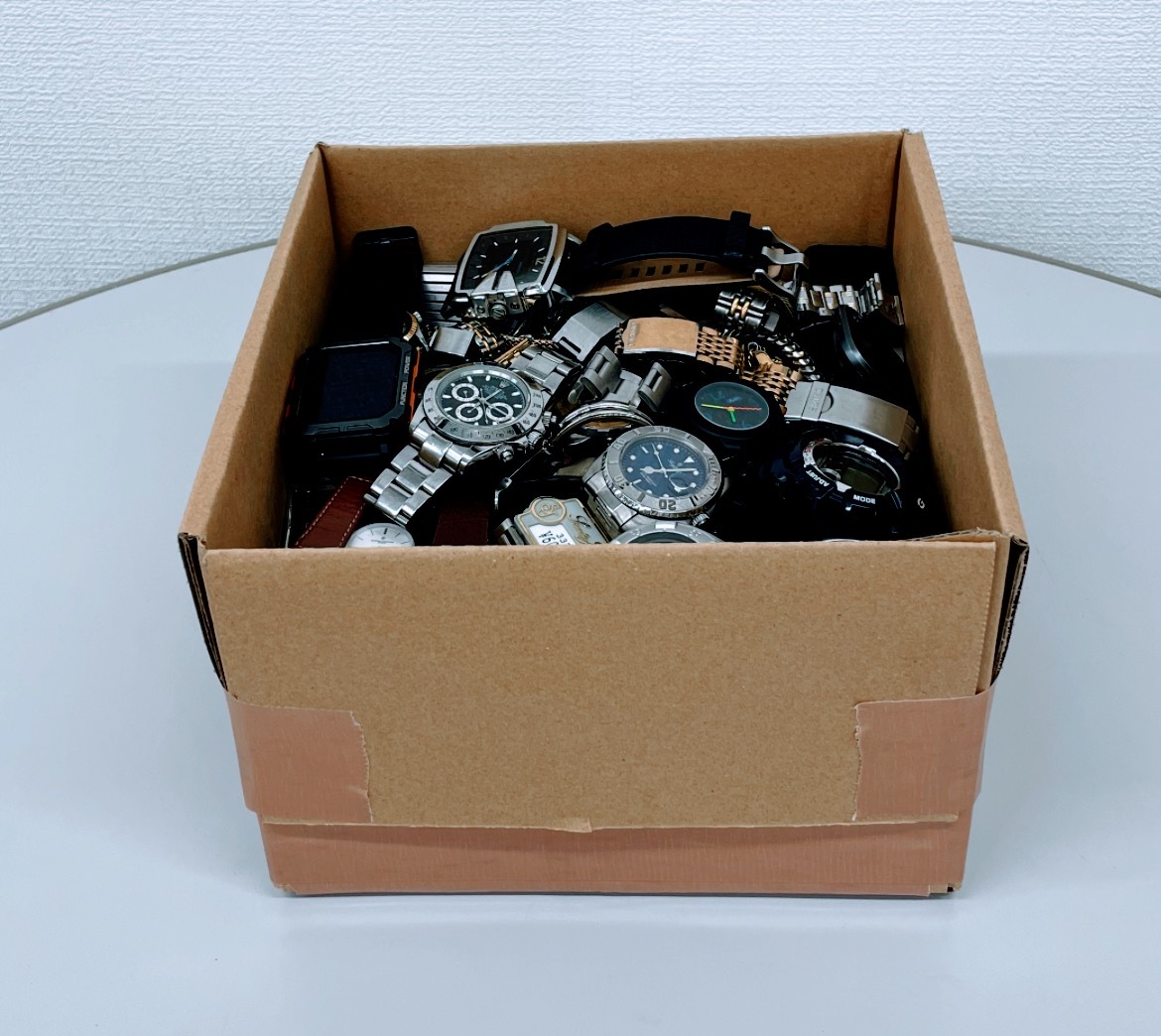 135本 SEIKO CITIZEN CASIO WALTHAM ENICAR CYMA DIESEL swatch 他 腕時計 時計 まとめて拍卖