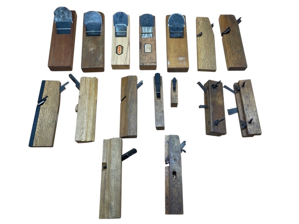 け255〔ジャンク品〕かんな 鉋 まとめて たくさん 大工道具拍卖