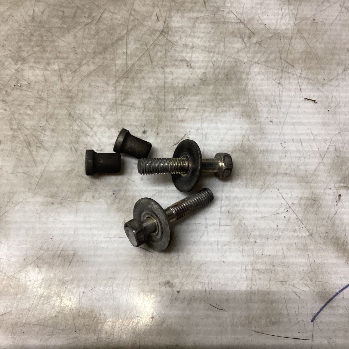 C42-11 スズキ レッツ4 バスケット CA43A マフラー ボルト ナット 動作確認済み 純正部品拍卖