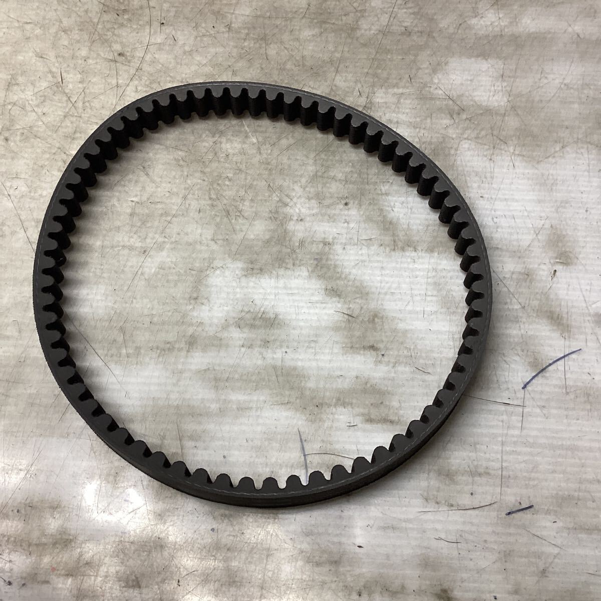 D27-53 スズキ レッツ4 CA45A ドライブベルト 純正部品拍卖