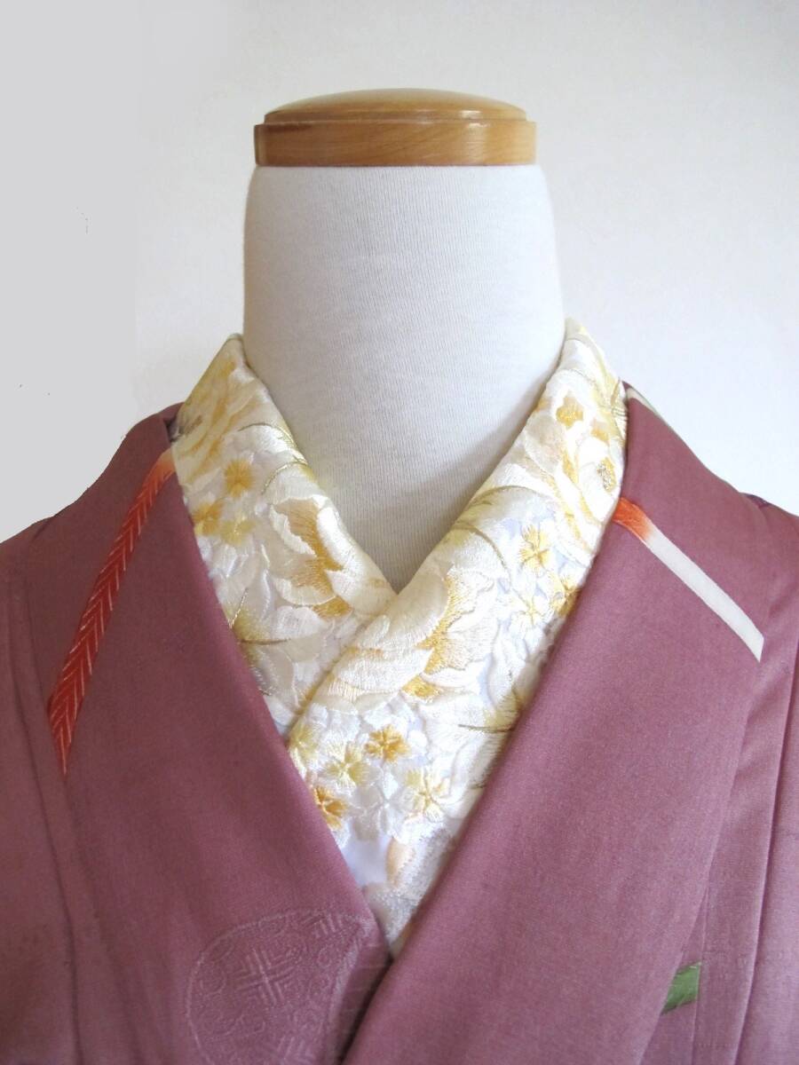 百合と薔薇のブーケ 洋花 総刺繍半襟 豪華拍卖