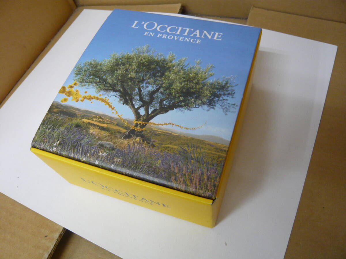 物品④ L’OCCITANE EN PROVENCE ロクシタン ミニハンドクリーム&ソープ ウォッシュタオルセット拍卖