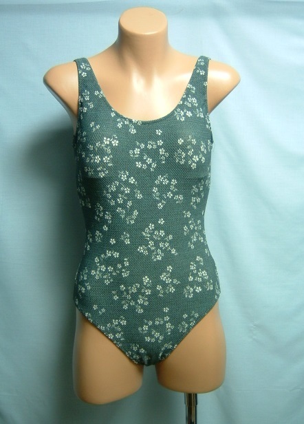 g9964 サイズL 裏ネット生地付き 花柄のワンピース水着 ニッキー拍卖