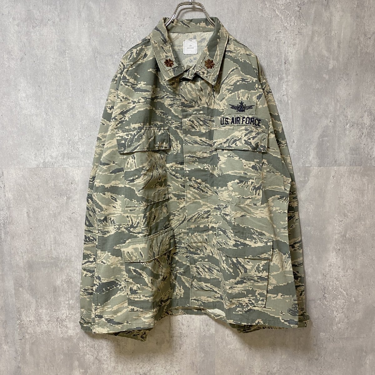 古着 used US AIR FORCE 長袖刺繍ミリタリージャケット デジタルカモ柄 迷彩柄 カーキ 軍物 XLサイズ拍卖