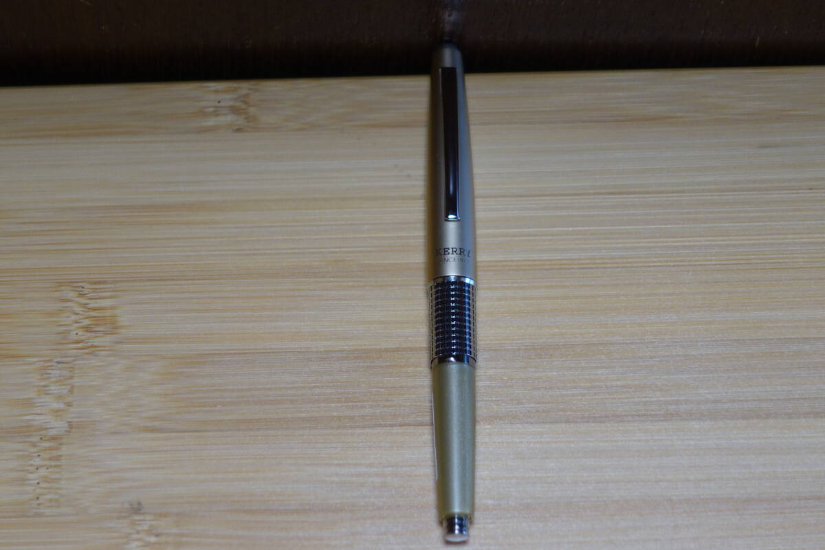 ぺんてる  ケリー ゴールド軸  1本 限定品  P-1035XD拍卖