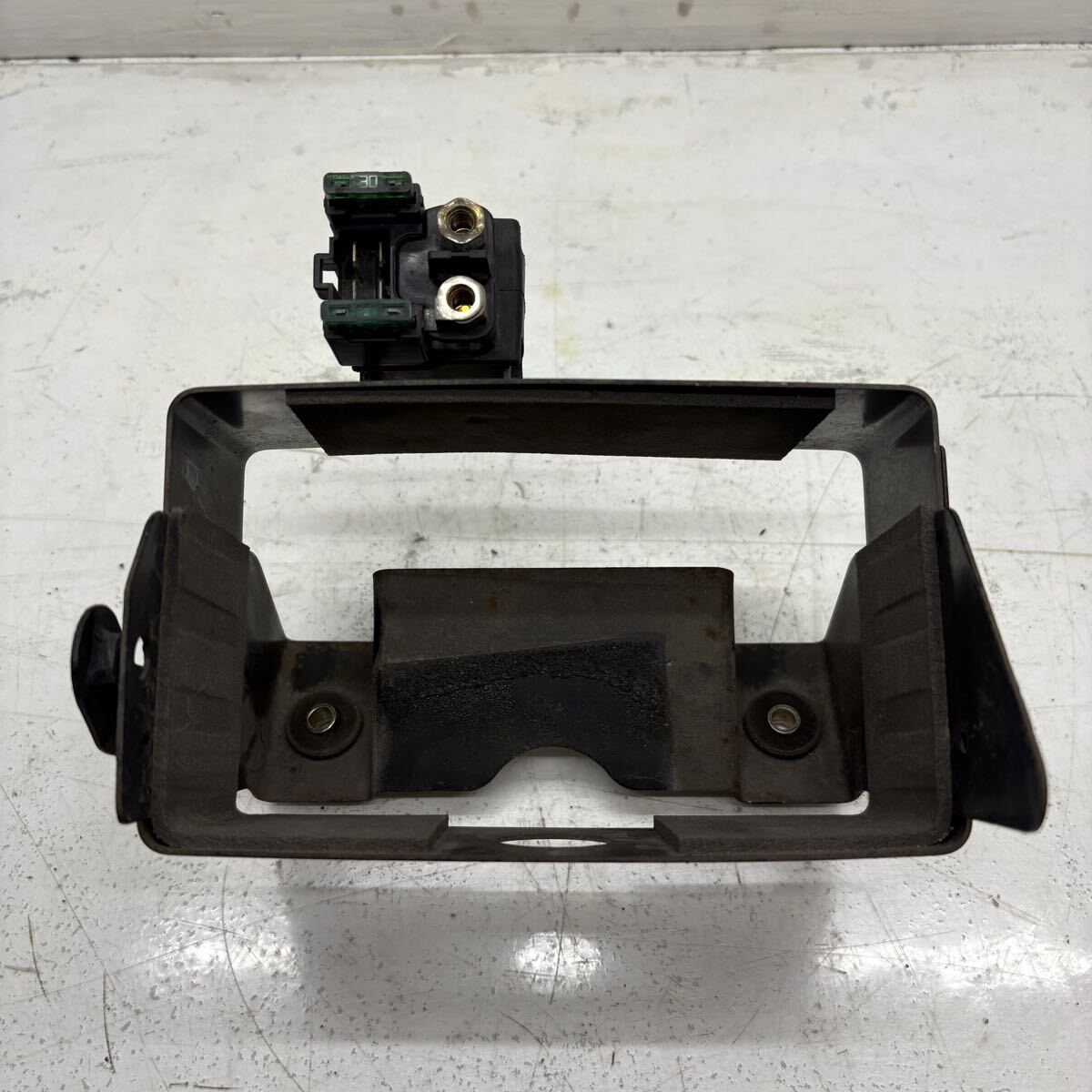 01482 スズキ GSX400 インパルス GK79A バッテリーケース 純正拍卖