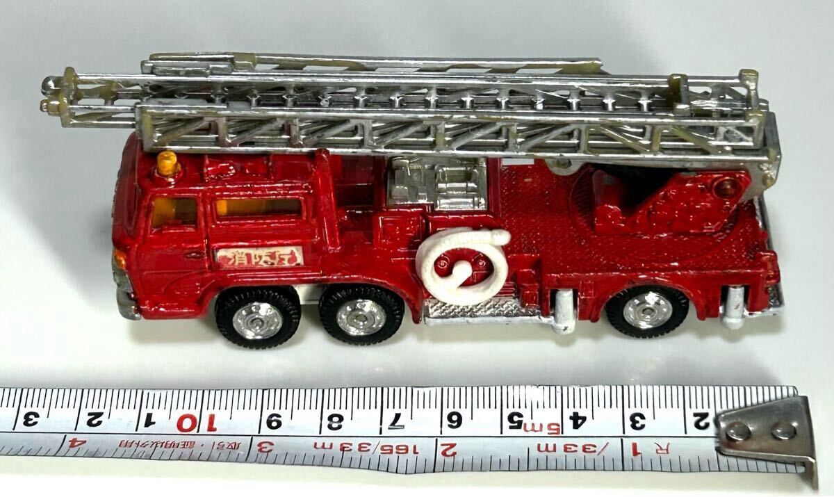 トミカダンディ 1/82 NO.25 日野 はしご消防車 日本製 訳あり 送料410円拍卖