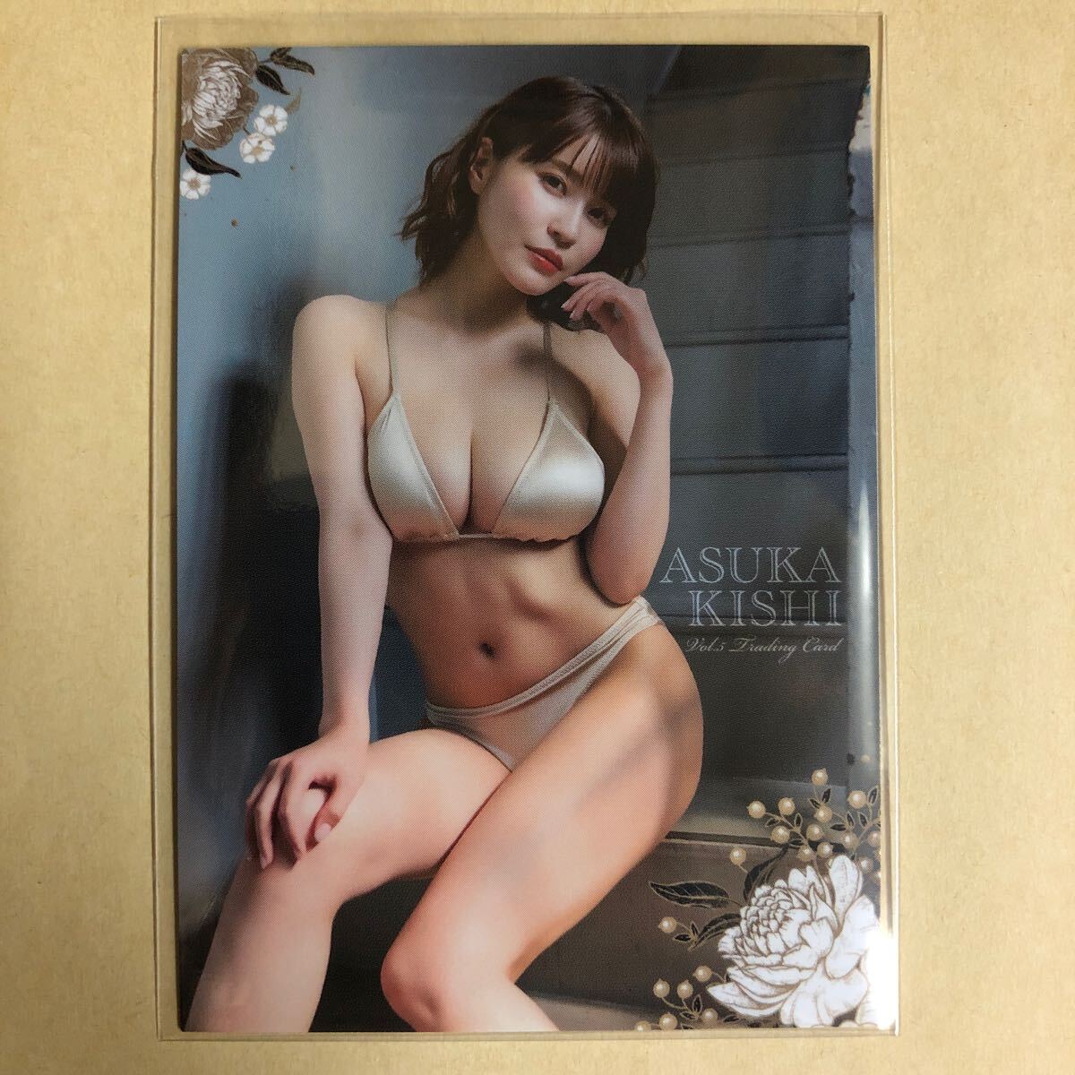 岸明日香 Vol.5 トレカ アイドル グラビア カード 水着 ビキニ RG60 タレント トレーディングカード拍卖