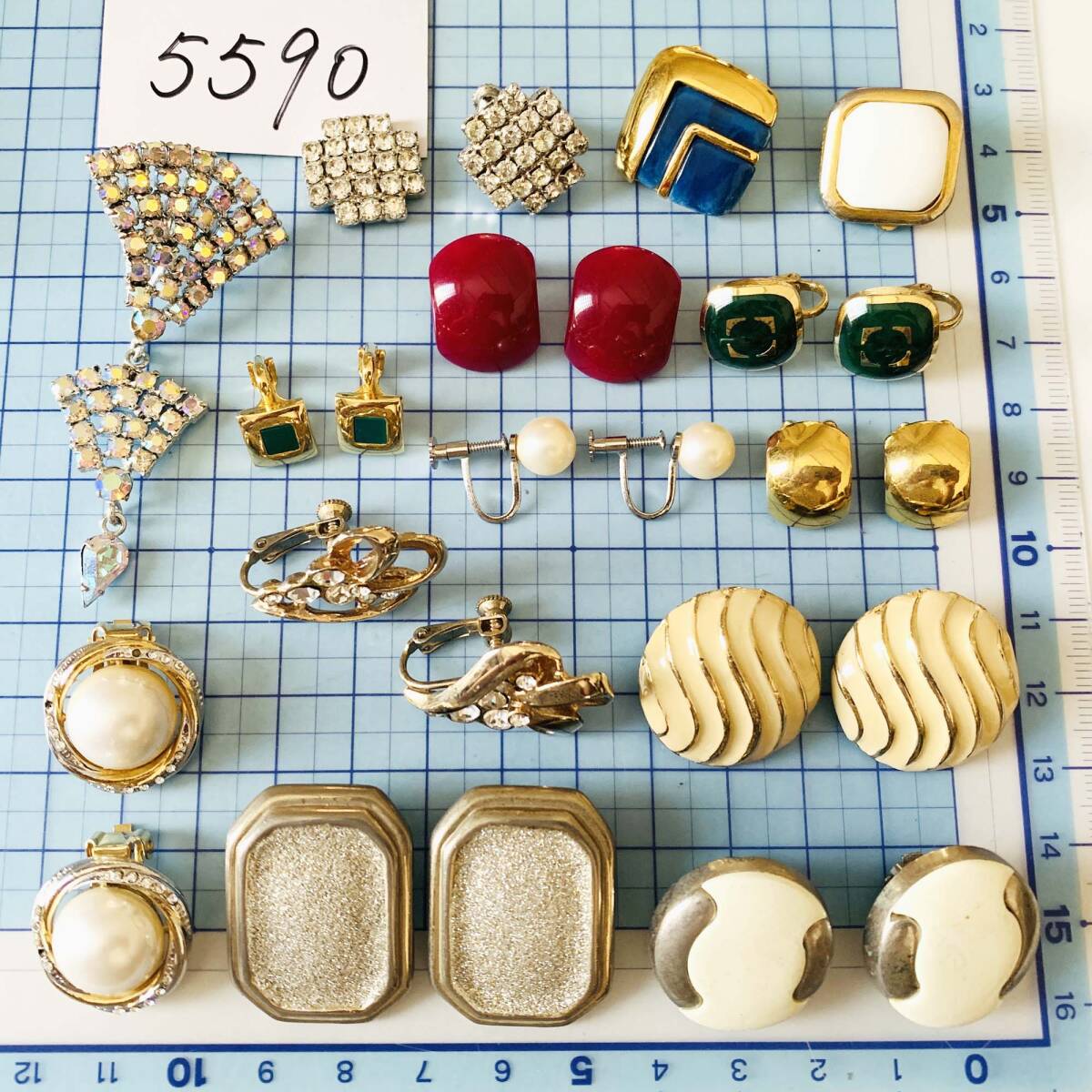 各種イヤリング 片耳イヤリング含 お得セット おまとめ売り No.5590拍卖