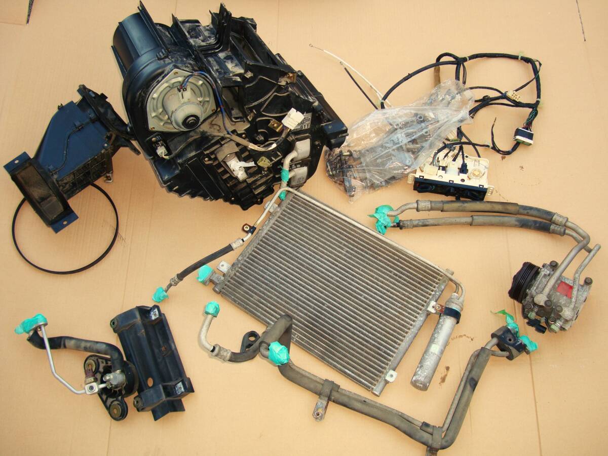 176 ミニキャブ U61V エアコン 取り付け セット コンプレッサー コンデンサー クリッパー U71V U62 U72 インボイス対応拍卖