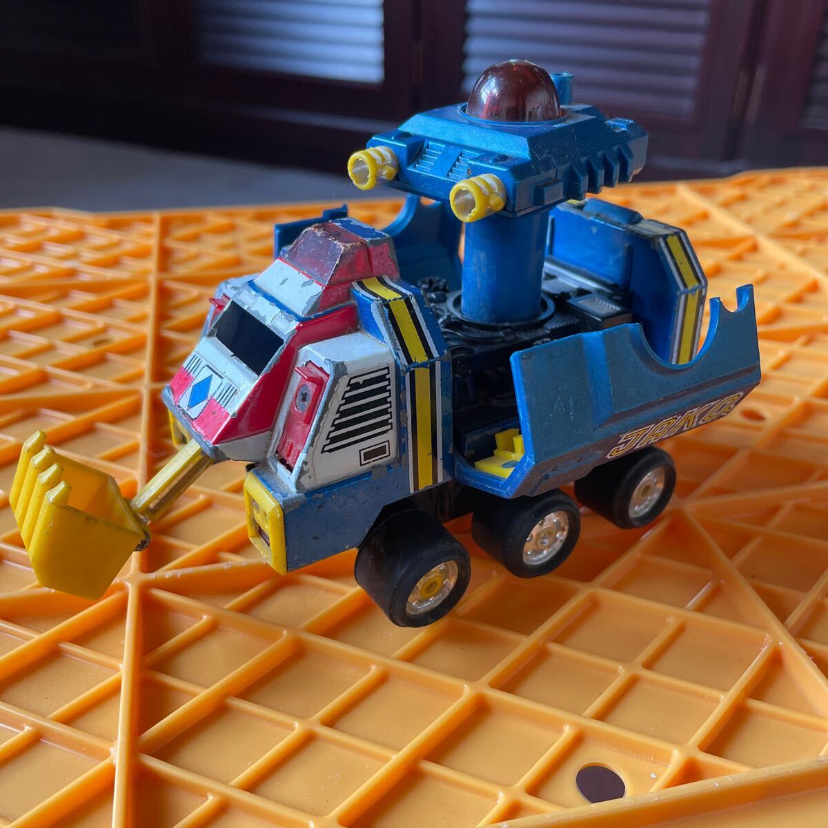 ポピー ポピニカ ジャッカー電撃隊 ジャックタンク PB-16 昭和レトロ 超合金 ミニカー ショベルカー拍卖