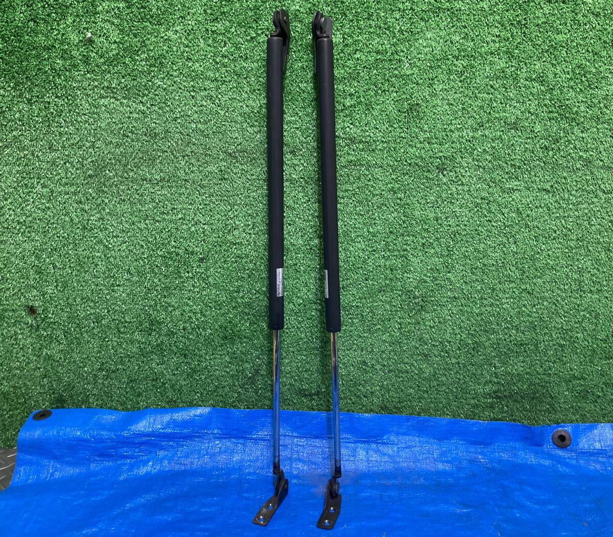 エブリィワゴン DA62W バックドアダンパー バックドアアブソーバー アブソーバー ゲートダンパー バックドア 左右セット ショウワ 管24955拍卖