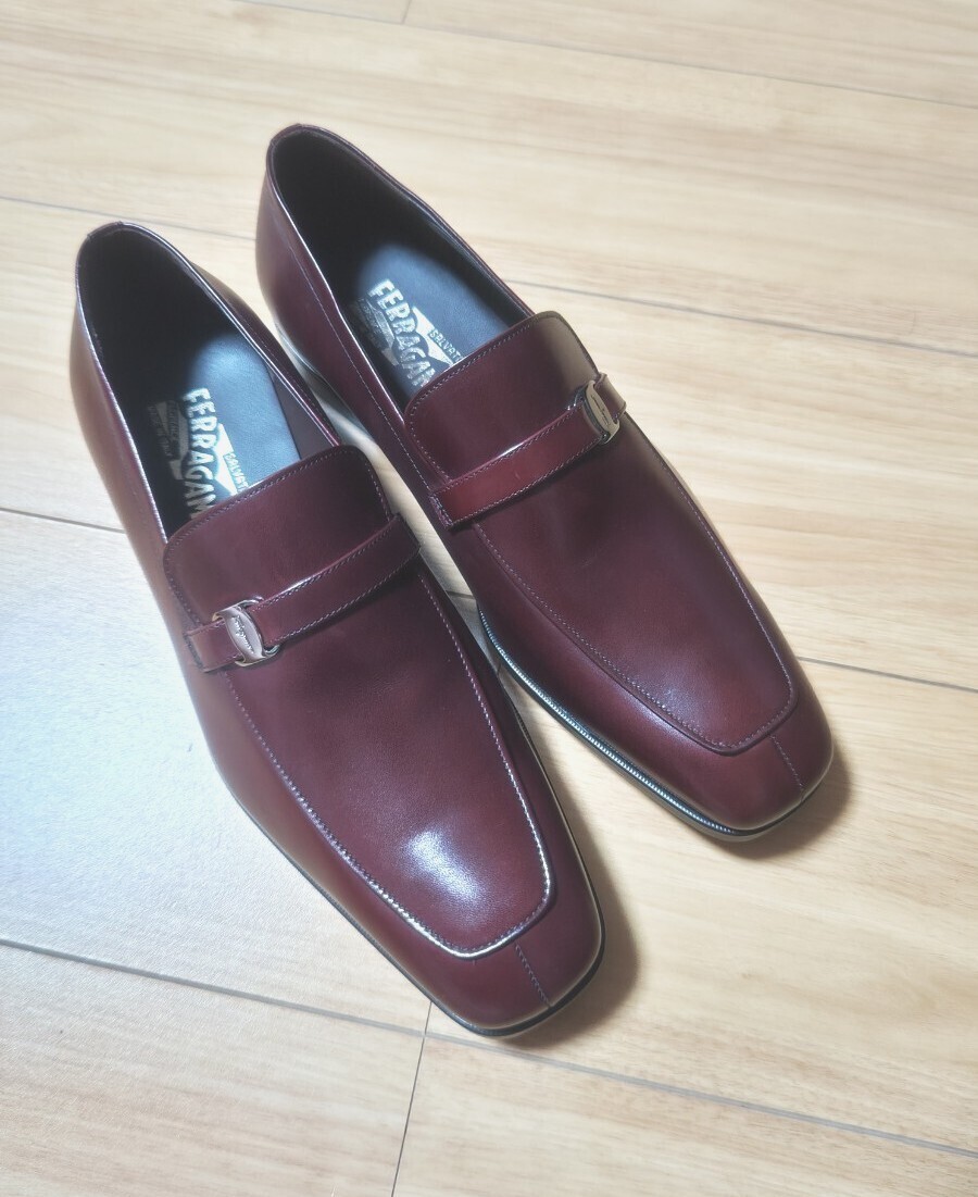 【未使用】 サルヴァトーレ フェラガモ ローファー 7.5EEE(25.5〜26.0cm) バーガンディ 拍卖