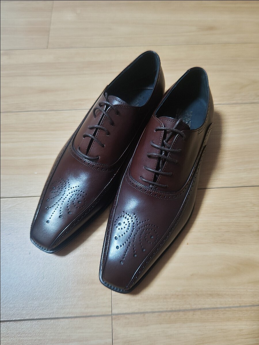 【未使用】 サルヴァトーレ フェラガモ 8EE(26cm相当) ダークブラウン拍卖