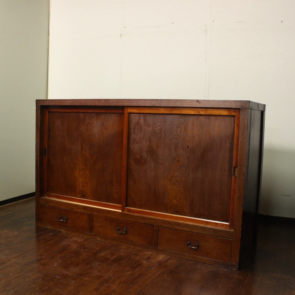 レトロ・アンティーク 大容量!古い木製収納棚 水屋箪笥 食器棚/古家具/収納/時代箪笥/本棚/店舗什器古民家戸棚キャビネット拍卖