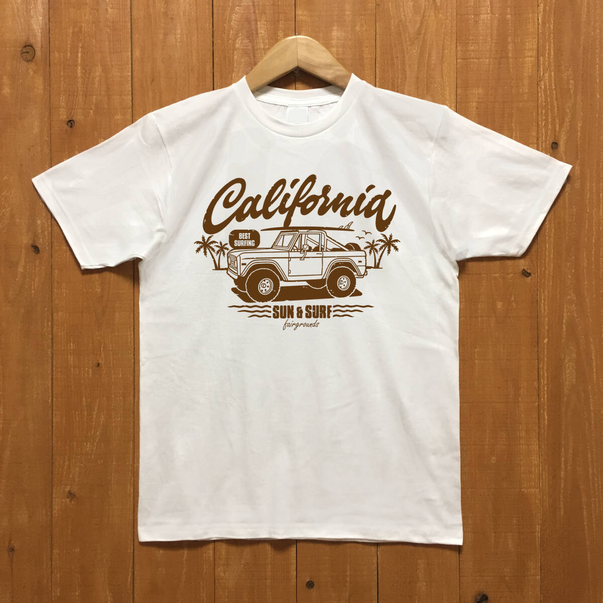 ■SUN & SURF Tシャツ ■Lサイズ(ホワイトxブラウン)カリフォルニア アメ車 フォード ブロンコ サーフィン サ-フ FORD BRONCO拍卖