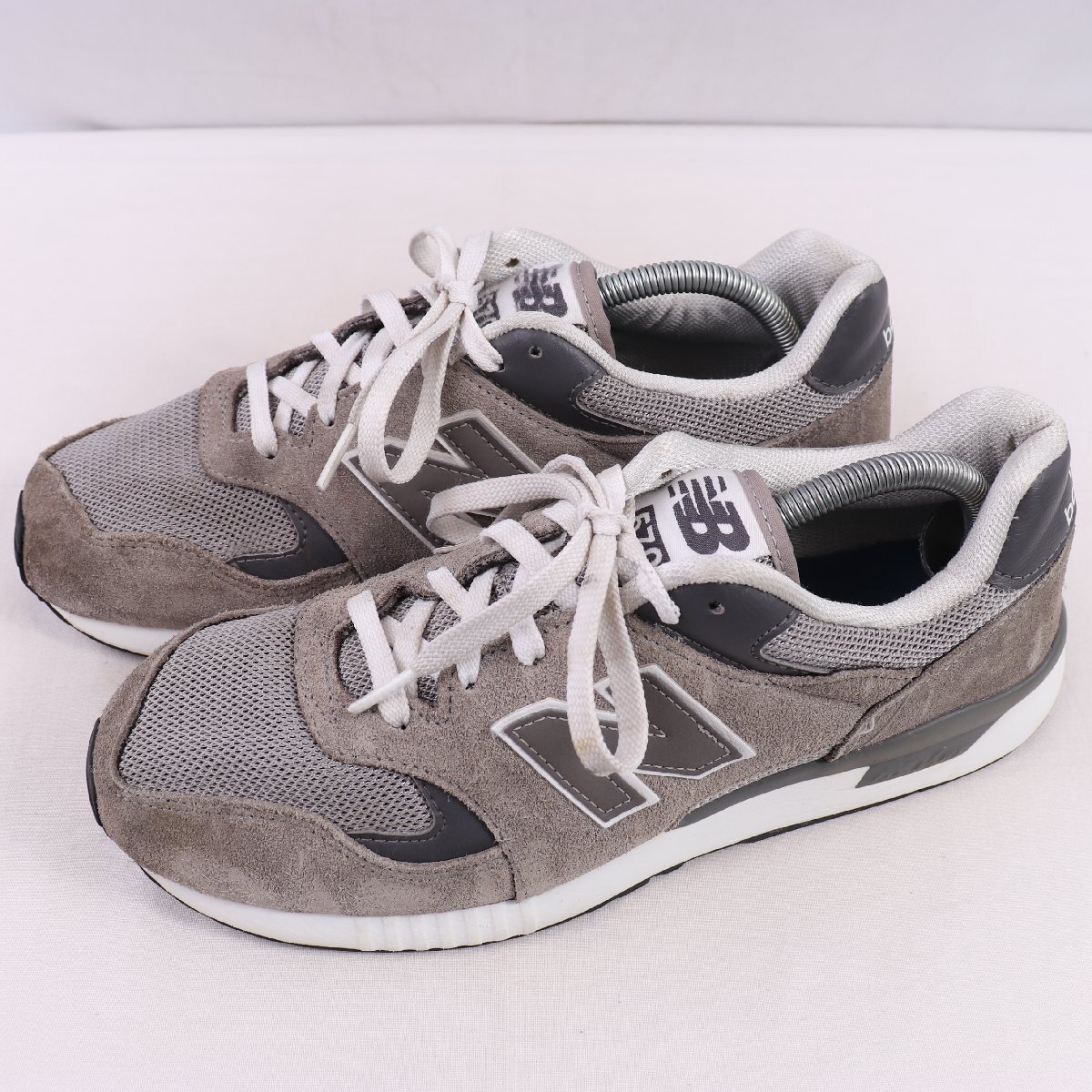 570 ニューバランス 27.0cm/new balance 灰 グレー 濃灰 ダークグレー 中古 古着 スニーカー メンズ スニーカー yy6095拍卖