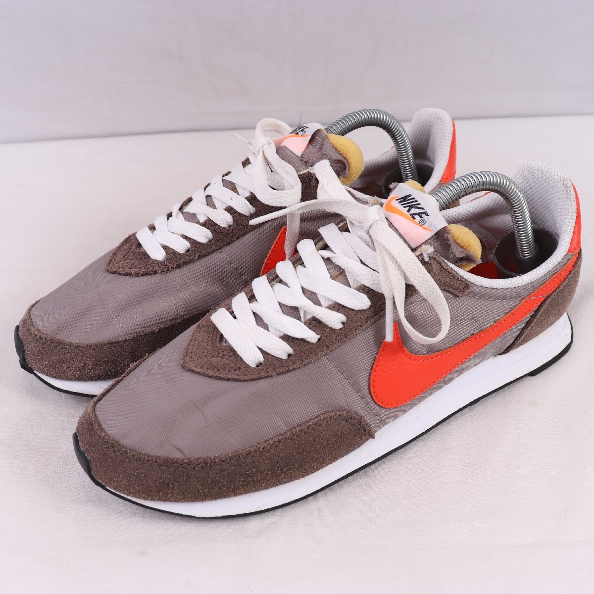 WAFFLE TRAINER 2 26.0cm/NIKE ワッフル トレーナー2 ナイキ 古着 中古 チャコールグレー オレンジ 白 メンズ スニーカー xx9108拍卖