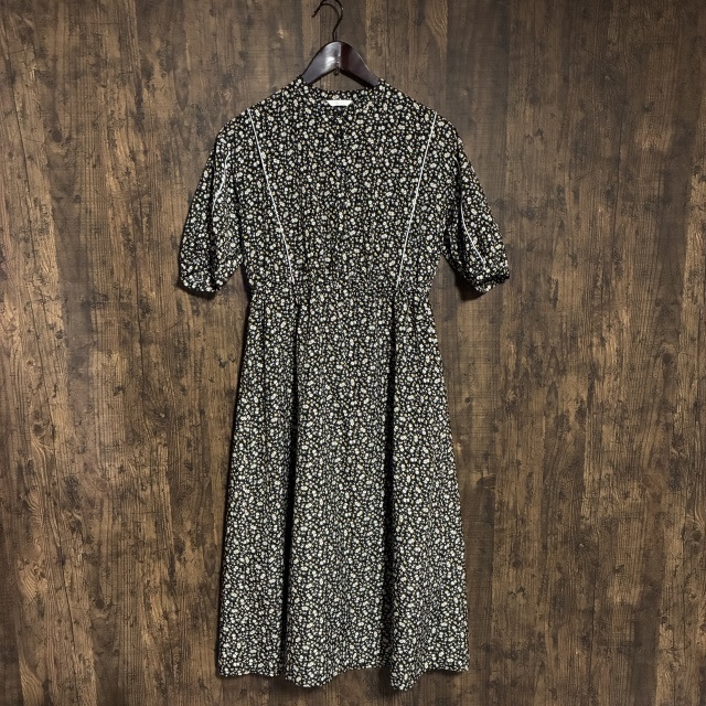 A468◇ehka sopo | エヘカソポ 花柄ワンピース ブラック×マルチカラー レディース Fサイズ 中古品拍卖