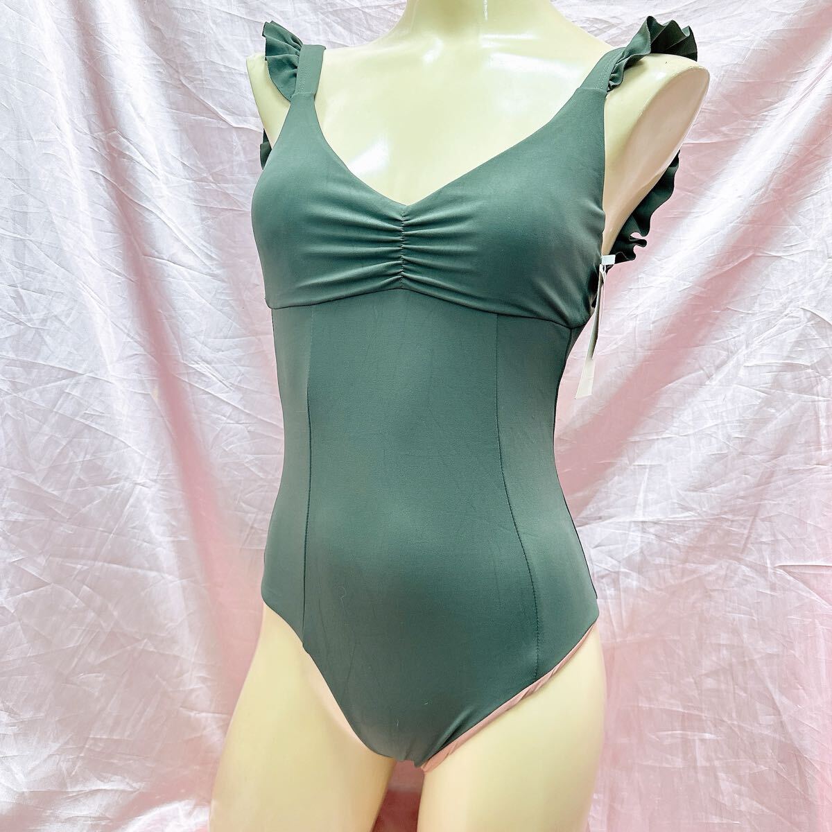 水着 ワンピース匿名配送ゆうパケット 新品タグ付き230拍卖