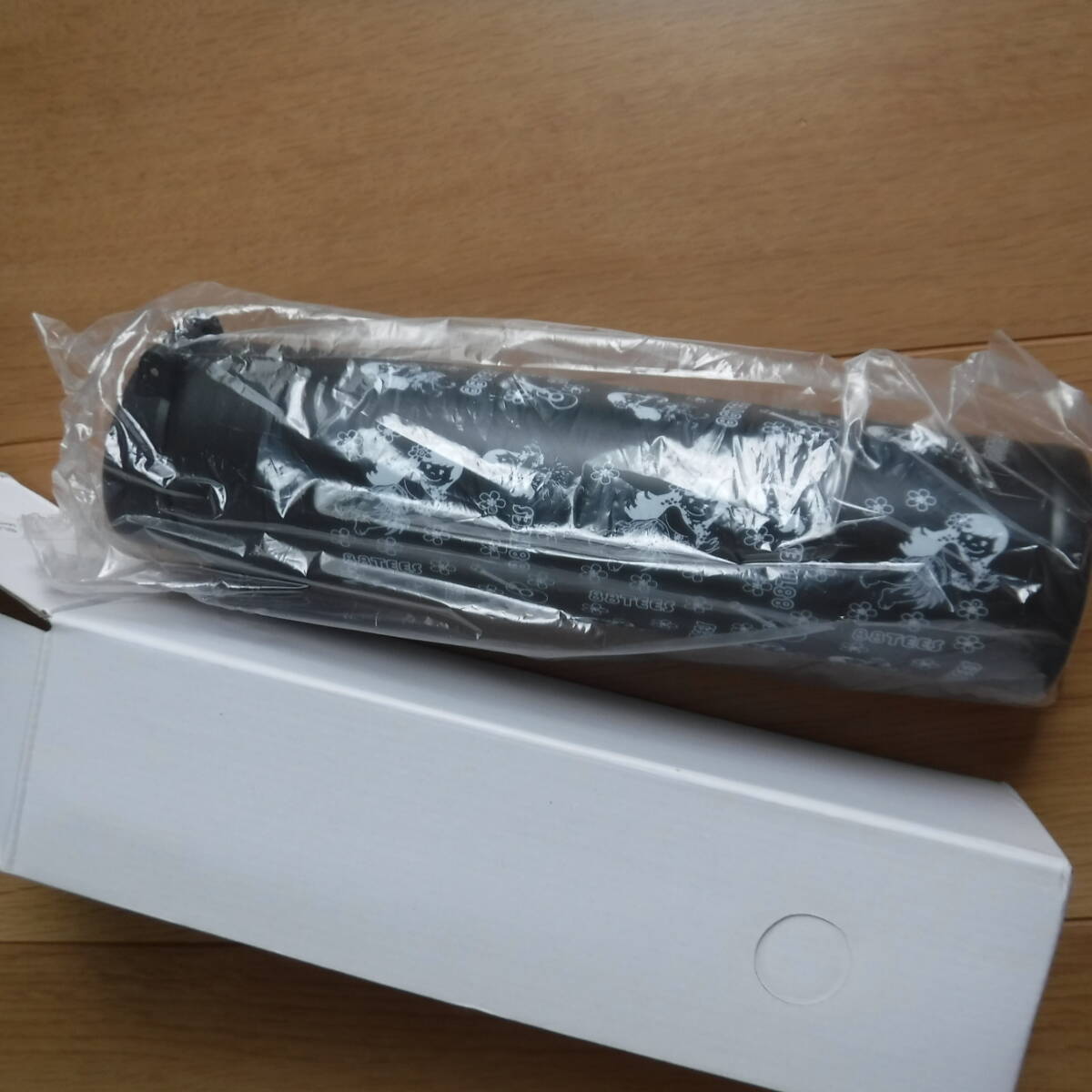 税不要特価 ハワイ購入 新品箱入!ハワイ限定ショップ 88TEES ヤヤちゃんフラガール ハワイアン 水筒 ウォーターボトル♪黒拍卖