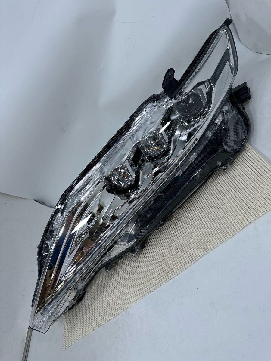 M21-3-3 良品 ハリアー 後期 ZSU60W ZSU65W 打刻H 48-192 ヘッドライト拍卖