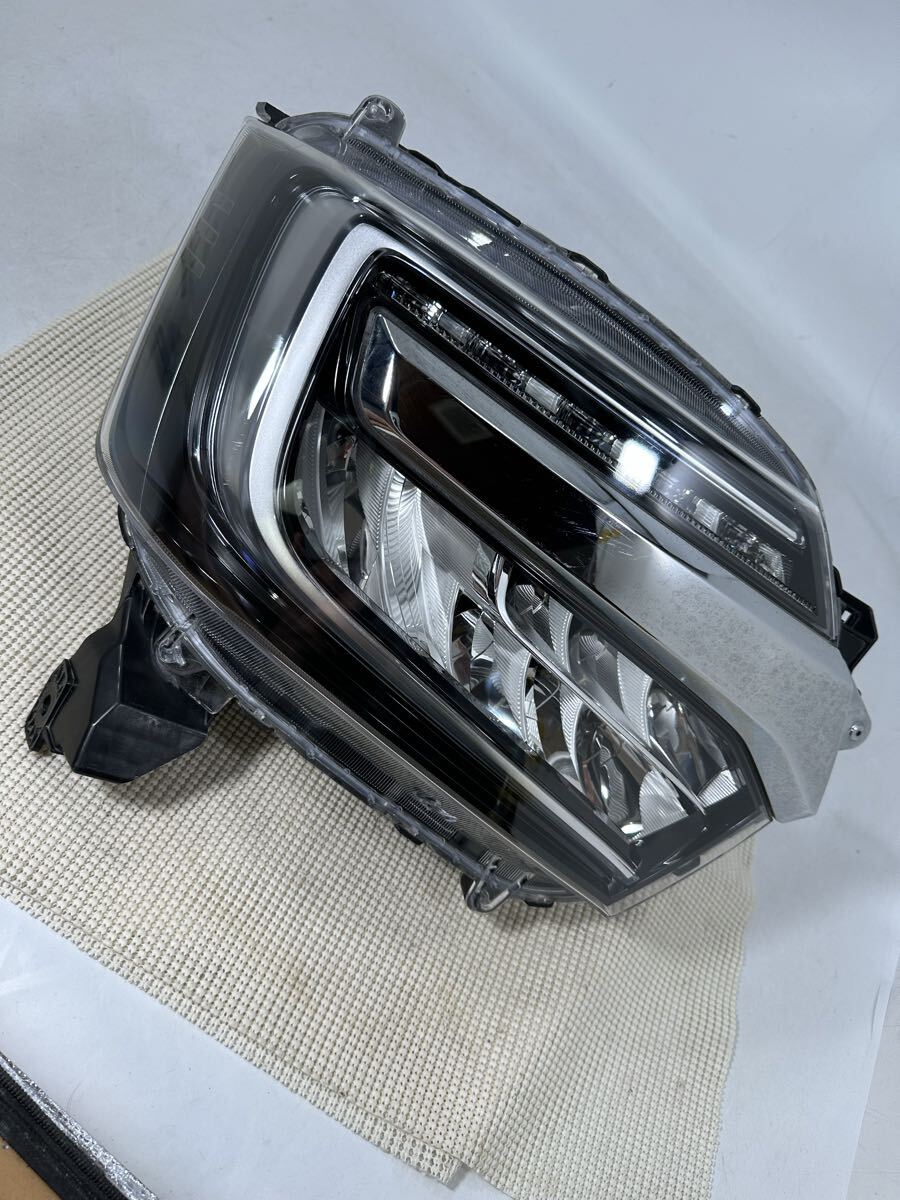 M45-5-1 N-BOXカスタム 右 後期 JF3 JF4 打刻J W3106 ヘッドライト拍卖